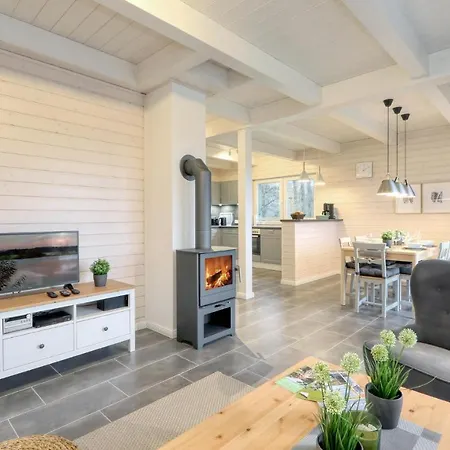 Lovely Home In Krems Iiwarderbrueck With Sauna Hébergement de vacances Gols