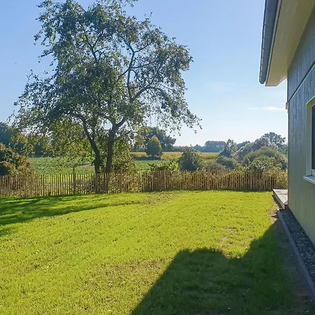 Lovely Home In Krems Iiwarderbrueck With Sauna Gols