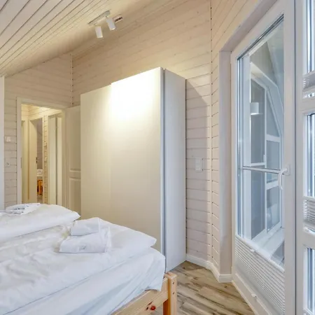 Lovely Home In Krems Iiwarderbrueck With Sauna * Gols