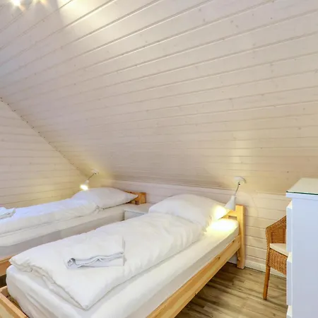 Lovely Home In Krems Iiwarderbrueck With Sauna * Gols